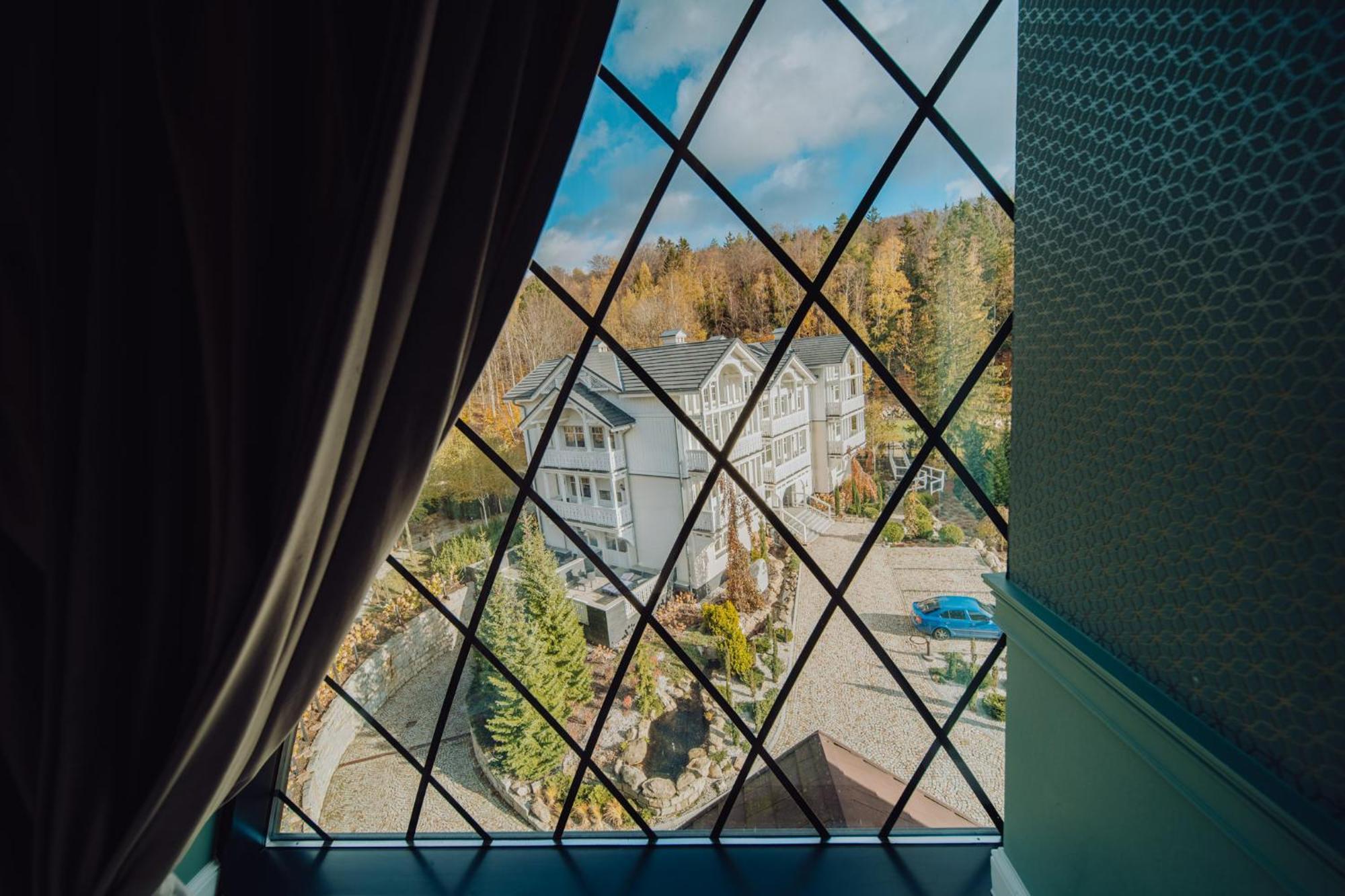 Norweska Dolina Family&Pet-Friendly Resort Szklarska Poręba Εξωτερικό φωτογραφία View from the window of the hotel